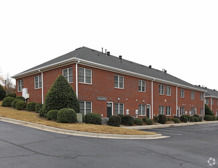 More Photos Of 555 Sun Valley Dr, Roswell Office For Sale