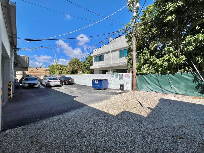 More Photos Of 1727-1743 Coral Way, Miami Freestanding For Sale