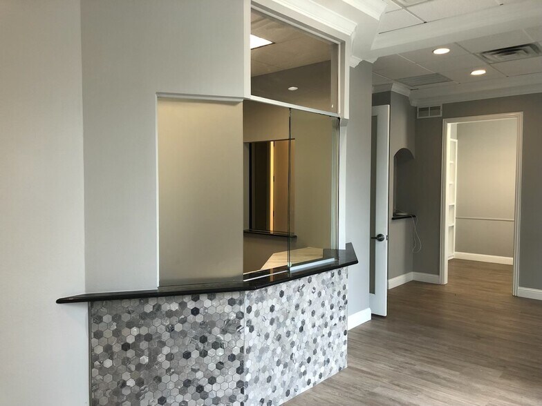 More Photos Of 4100 Fairway Dr, Carrollton Medical For Sale