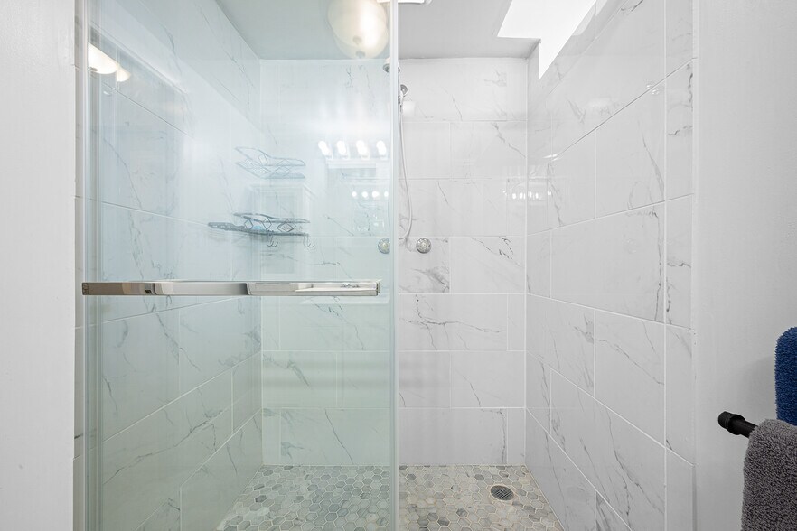 More Photos Of 2 Norwich Rd, East Haddam General Retail For Sale