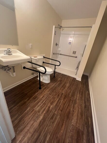 More Photos Of 1202 Martin Luther King Jr Blvd, Columbus Apartments For Sale