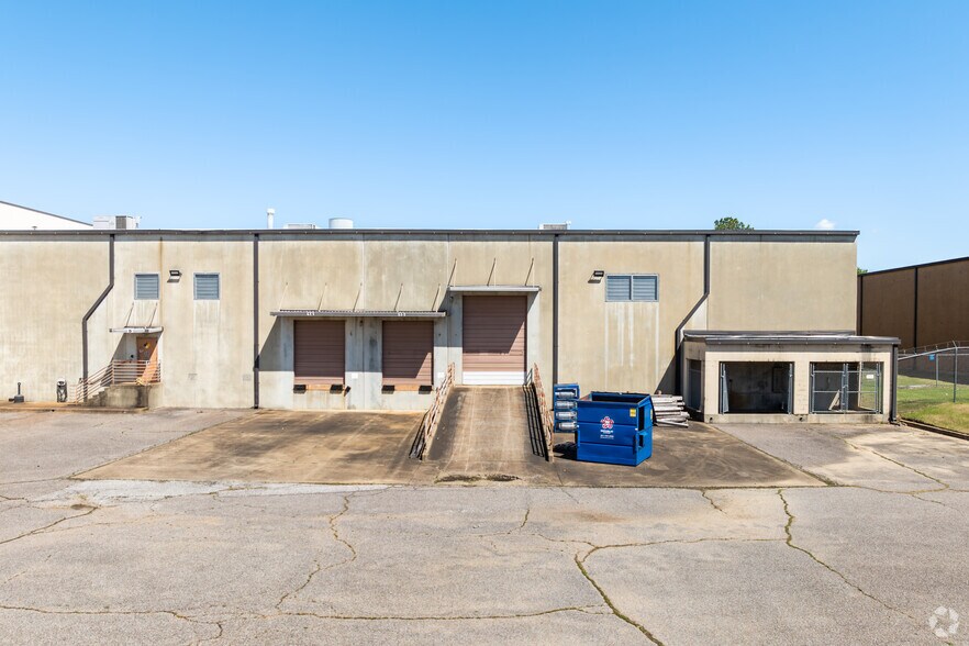 More Photos Of 5145-5185 Hickory Hill Rd, Memphis Distribution For Lease