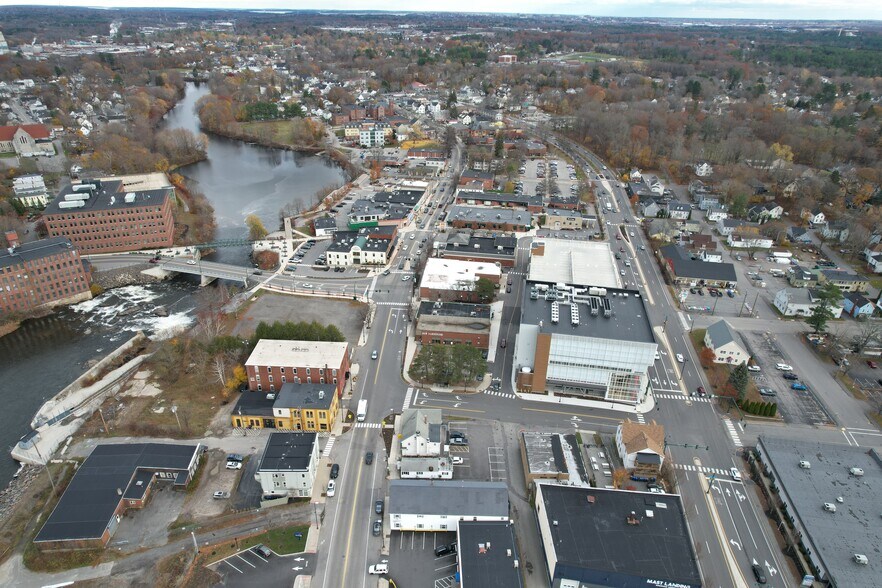 More Photos Of 835 Main St, Westbrook Bank For Sale