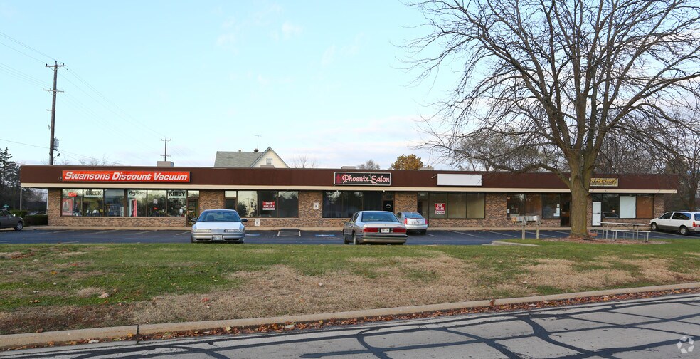 More Photos Of 7507 N 2nd St, Machesney Park Storefront Retail Office For Lease