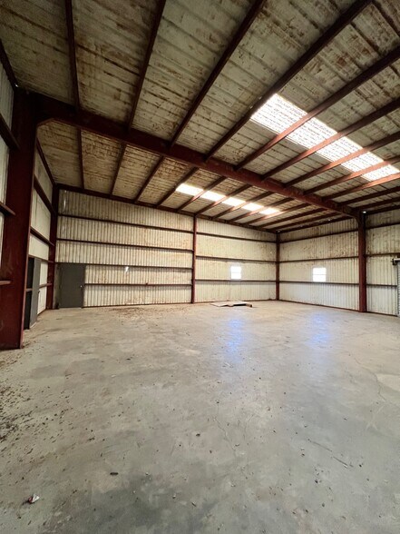 More Photos Of 2440 E Highway 377, Granbury Light Distribution For Sale