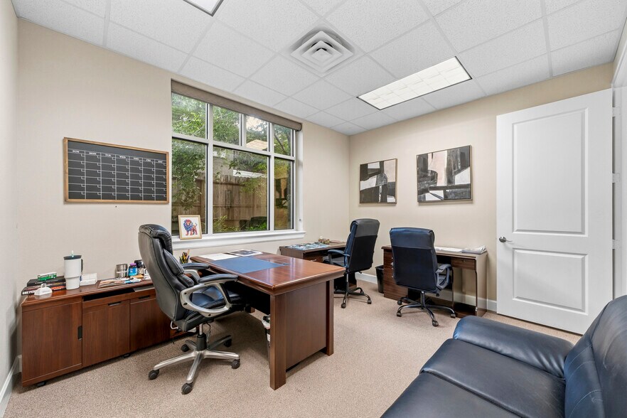 More Photos Of 2219 Sawdust Rd, The Woodlands Office For Sale