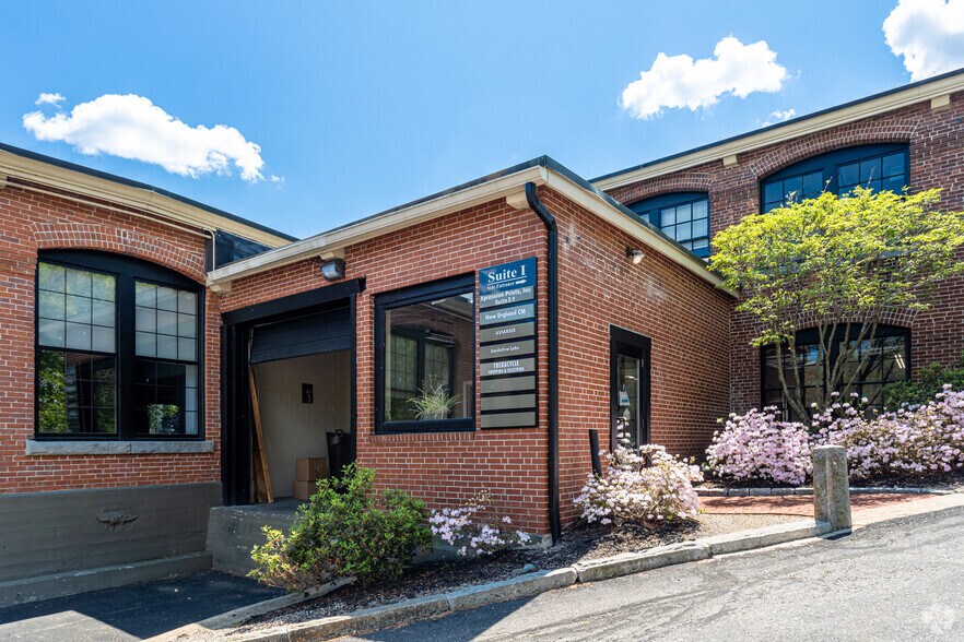 More Photos Of 31 Hayward St, Franklin Industrial For Lease