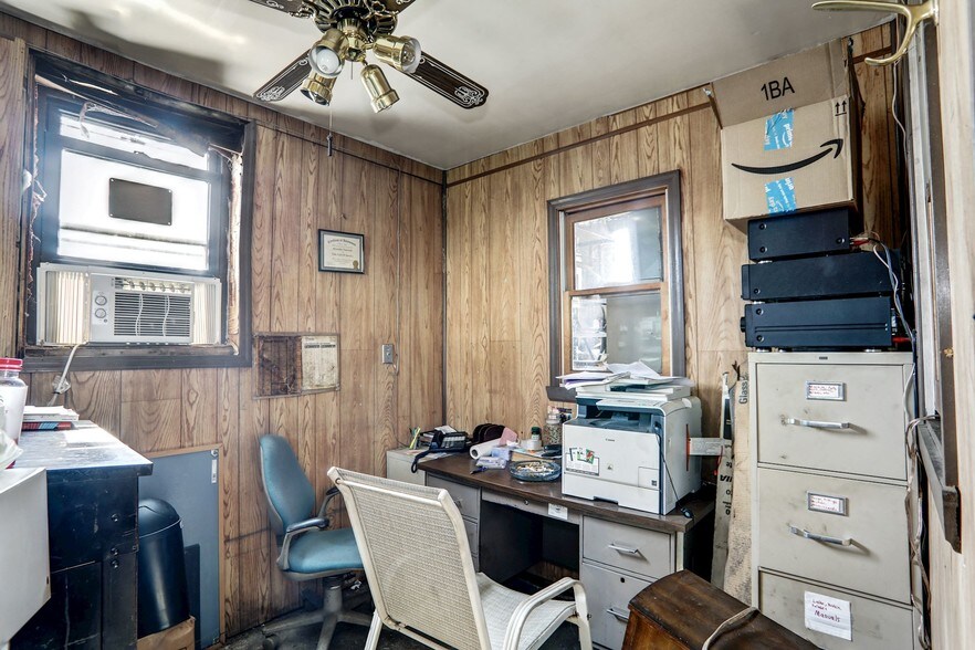 More Photos Of 667 Lebanon Ave, Williamstown Warehouse For Lease