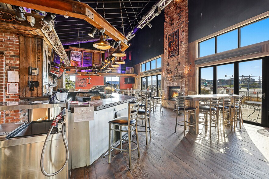 More Photos Of 4862 W Hildebrand Blvd, Kennewick Restaurant For Lease