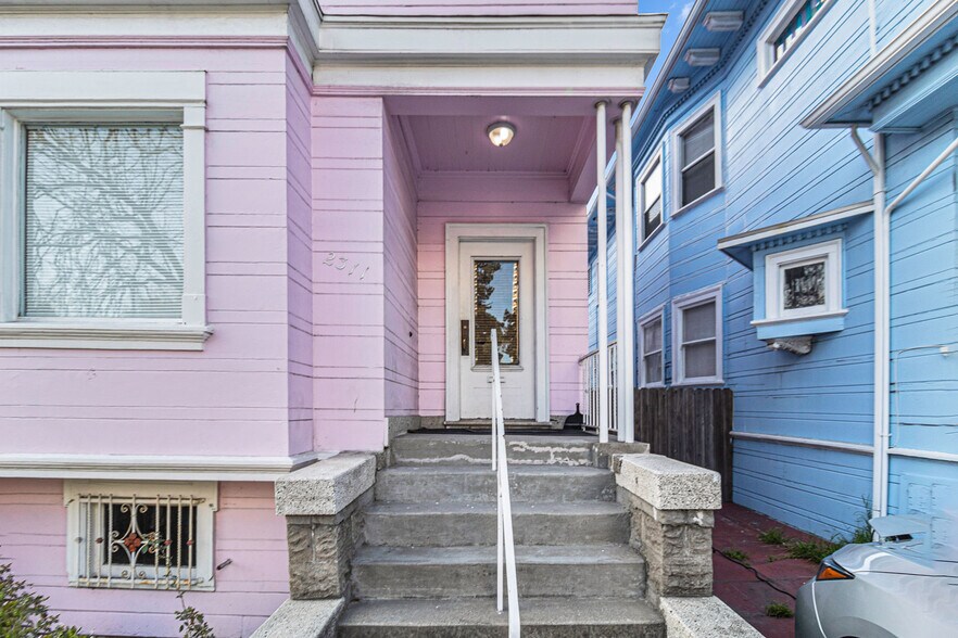 More Photos Of 2307-2311 Harrison St, Oakland Apartments For Sale