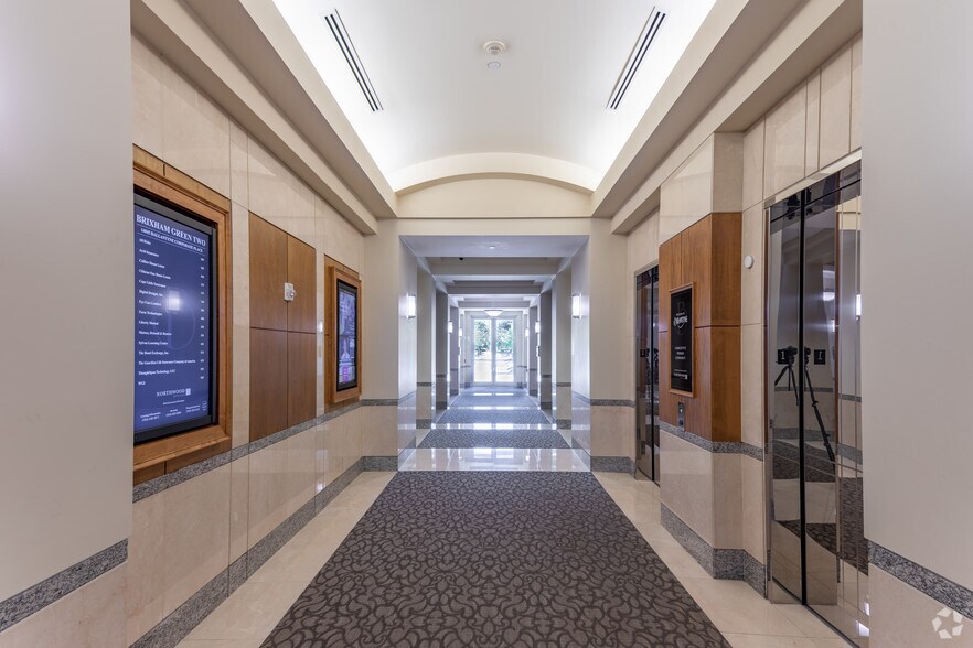 More Photos Of 14045 Ballantyne Corporate Pl, Charlotte Office For Lease