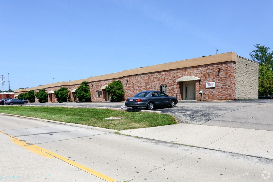 Primary Photo Of 3300-3312 Encrete Ln, Dayton Light Manufacturing For Lease