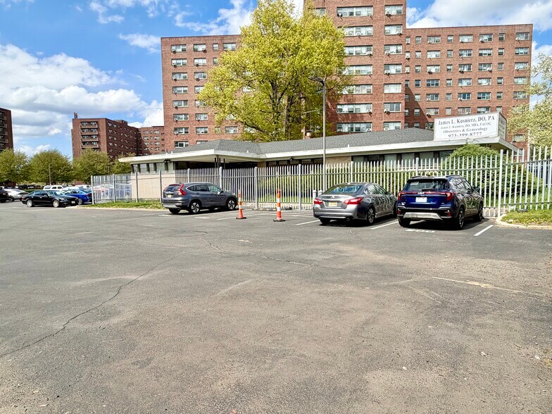 More Photos Of 853-855 Grove St. st, Irvington Healthcare For Lease