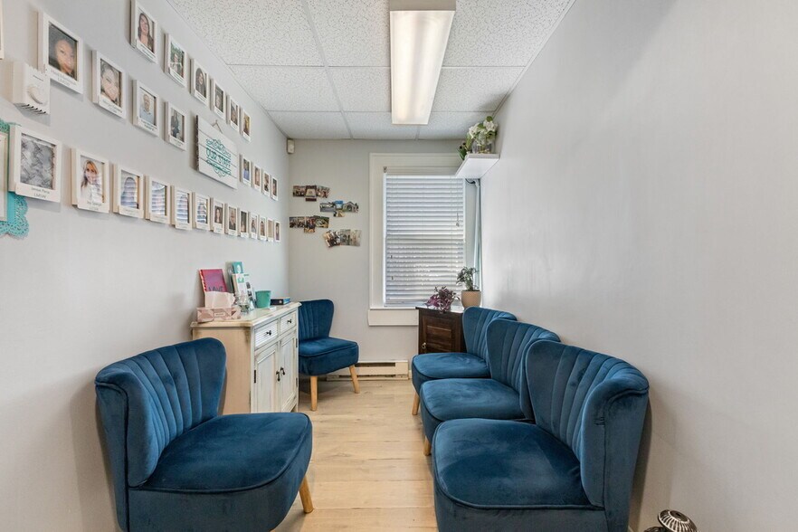 More Photos Of 18 Miller Rd, Mahopac Office For Sale