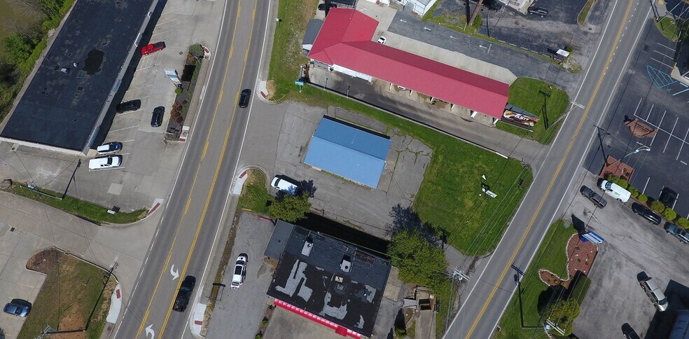 More Photos Of 3980 Teays Valley Rd, Hurricane General Retail For Sale