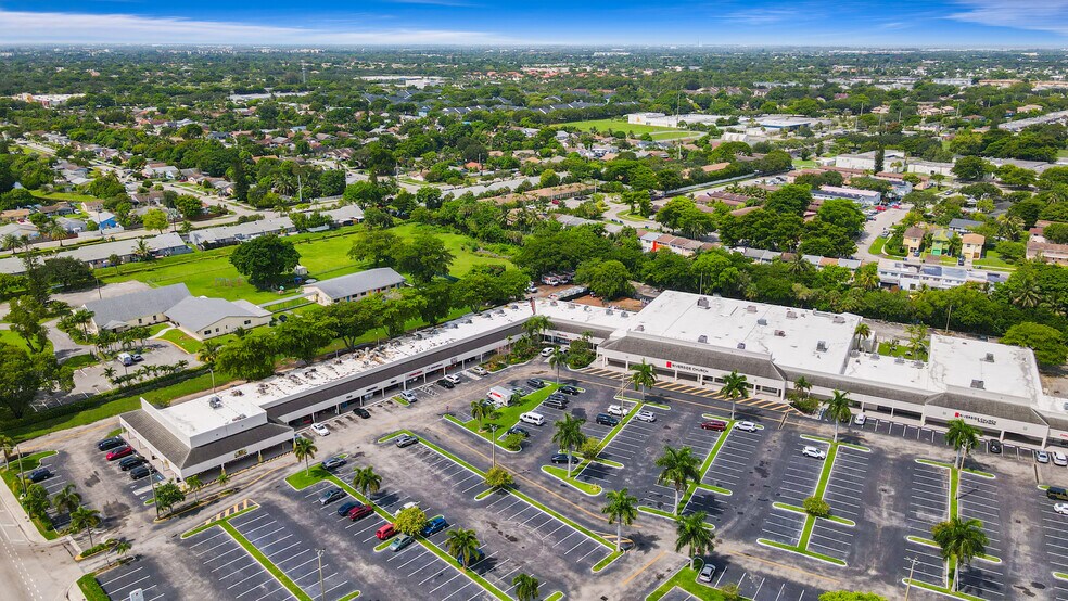 More Photos Of 941 Kimberly Blvd, North Lauderdale Unknown For Lease