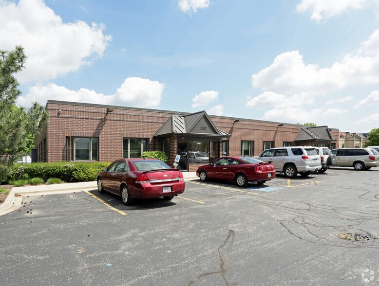 More Photos Of 1879-1887 High Grove Ln, Naperville Medical For Lease