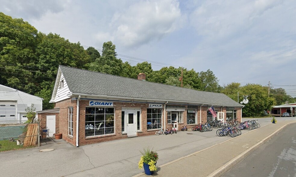 Primary Photo Of 1557 Main St, Pleasant Valley General Retail For Sale