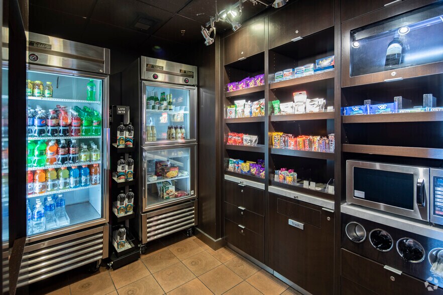 More Photos Of 4300 Colonnade Pky, Birmingham Hotel For Sale