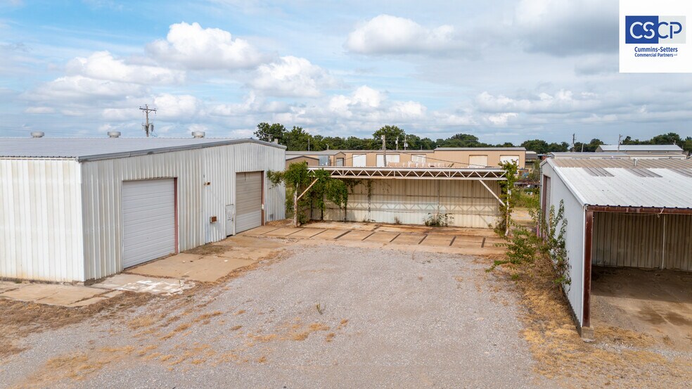 More Photos Of 1175 State Hwy 19, Chickasha Manufacturing For Lease