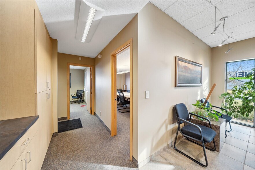 More Photos Of 605 Industrial Pky, Saint Croix Falls Manufacturing For Lease