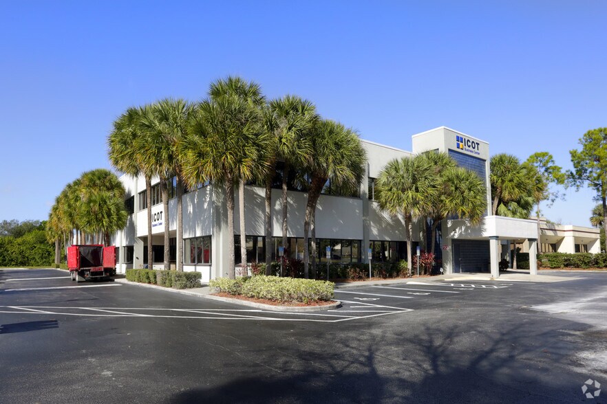 Primary Photo Of 14100 58th St N, Clearwater Medical For Lease