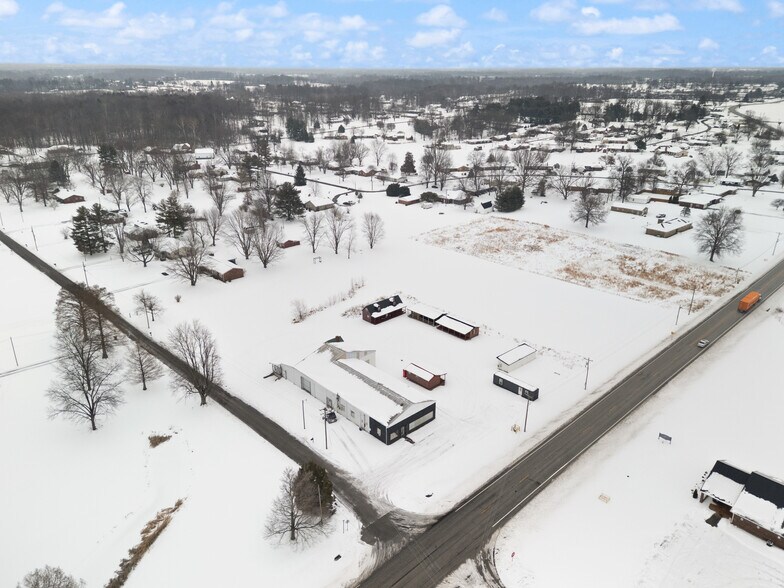 More Photos Of 677 S Cardinal Ln, Scottsburg Industrial For Sale
