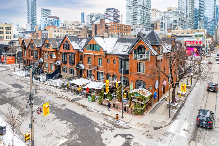 More Photos Of 109-129 John St, Toronto Storefront Retail Office For Lease