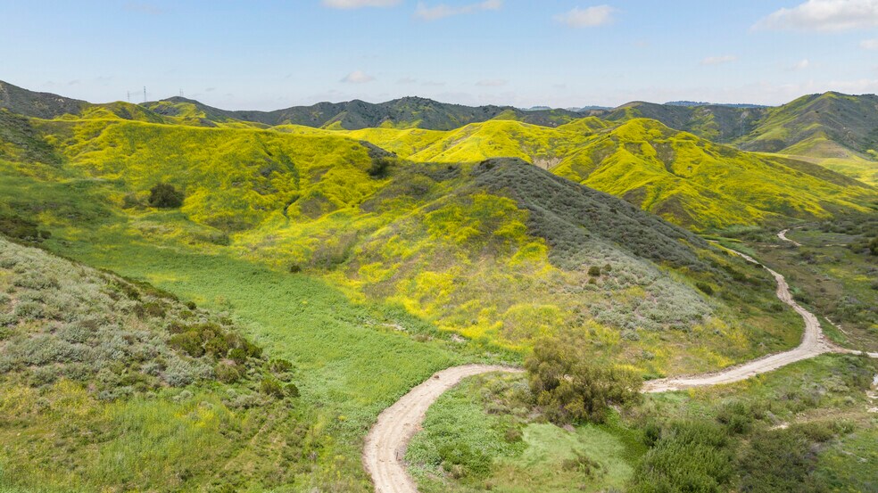 More Photos Of 0 Dickenson Rd, Santa Paula Land For Sale