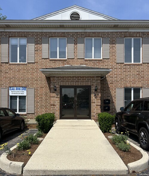 More Photos Of 346 Taft Ave, Glen Ellyn Office For Lease