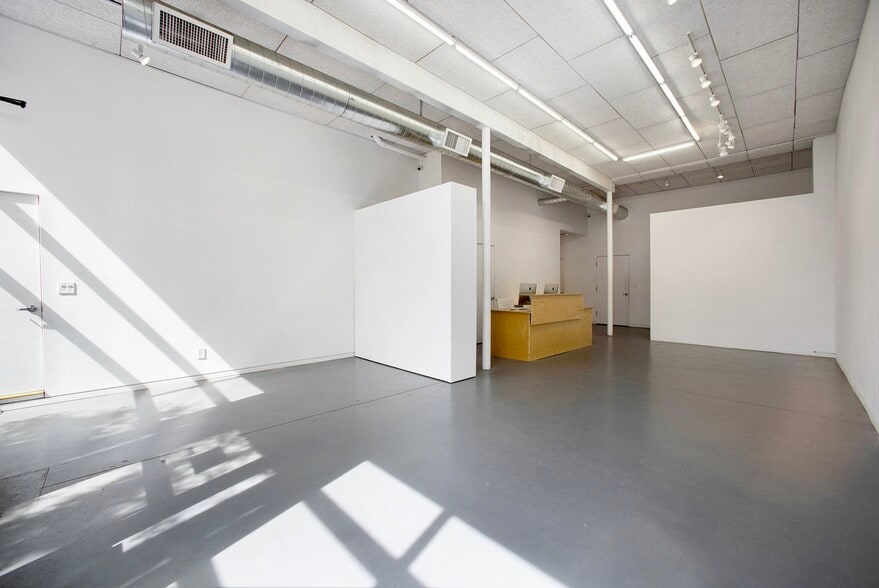 More Photos Of 808 Santa Fe Dr, Denver Storefront Retail Office For Lease