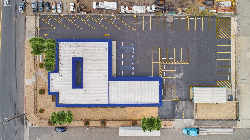 More Photos Of 15384 Arrow Blvd, Fontana Office For Lease