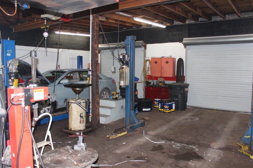 More Photos Of 3226 Baltimore Blvd, Finksburg Auto Repair For Sale