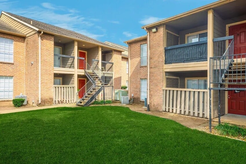 More Photos Of 9402 Synott Rd, Houston Apartments For Sale