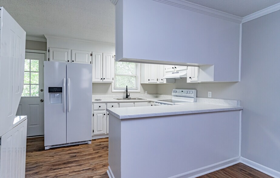 More Photos Of , Mauldin Multifamily For Sale