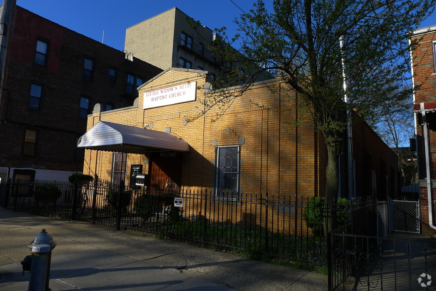 Primary Photo Of 1807 Mahan Ave, Bronx Religious Facility For Sale