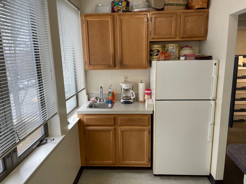 More Photos Of 3405-3407 Olandwood Ct, Olney Office For Sale