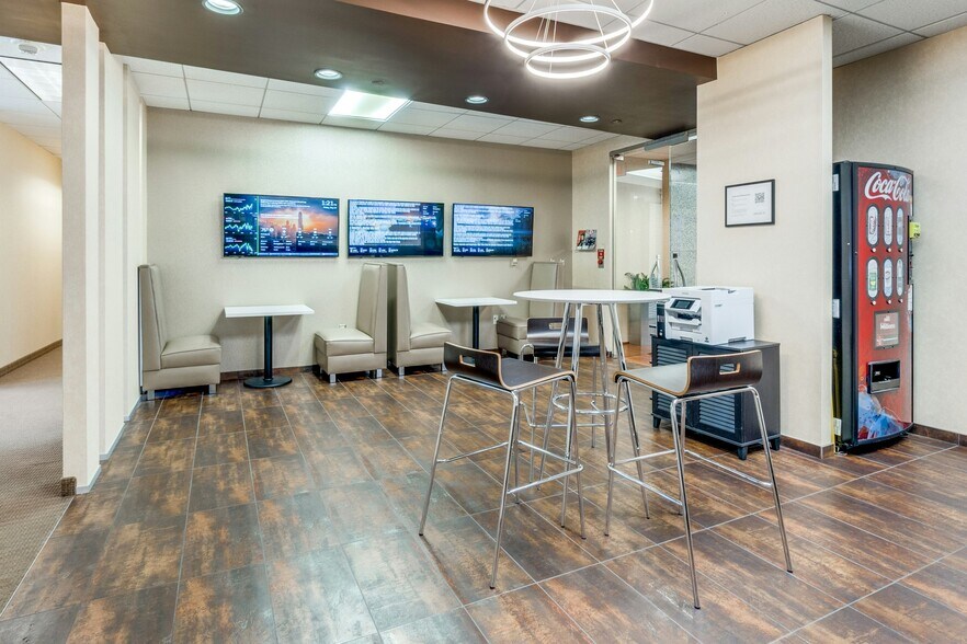 More Photos Of 13155 Noel Rd, Dallas Coworking Space