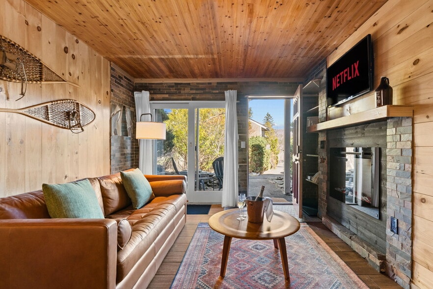 Primary Photo Of 64 & 70 Highlands Drive, Hunter Flex For Sale