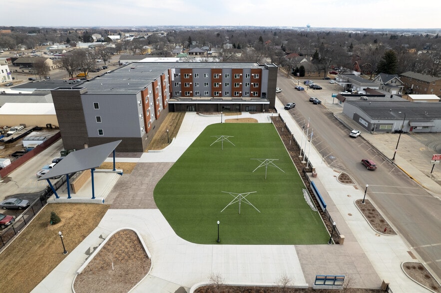 More Photos Of 315 E Kemp Ave, Watertown Apartments For Sale