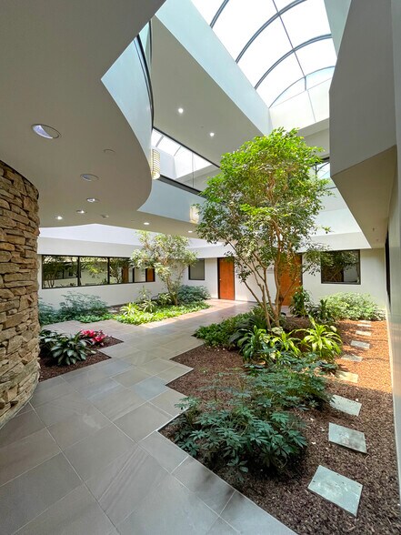 More Photos Of 124 Slade Ave, Pikesville Office For Lease