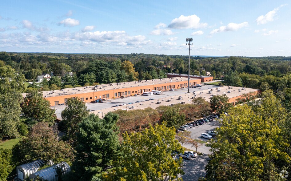 More Photos Of 100-166 Business Center Dr, Reisterstown Unknown For Lease