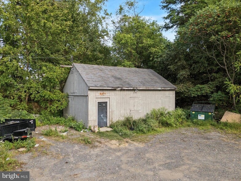 More Photos Of 413 N Pine St, Langhorne Apartments For Sale