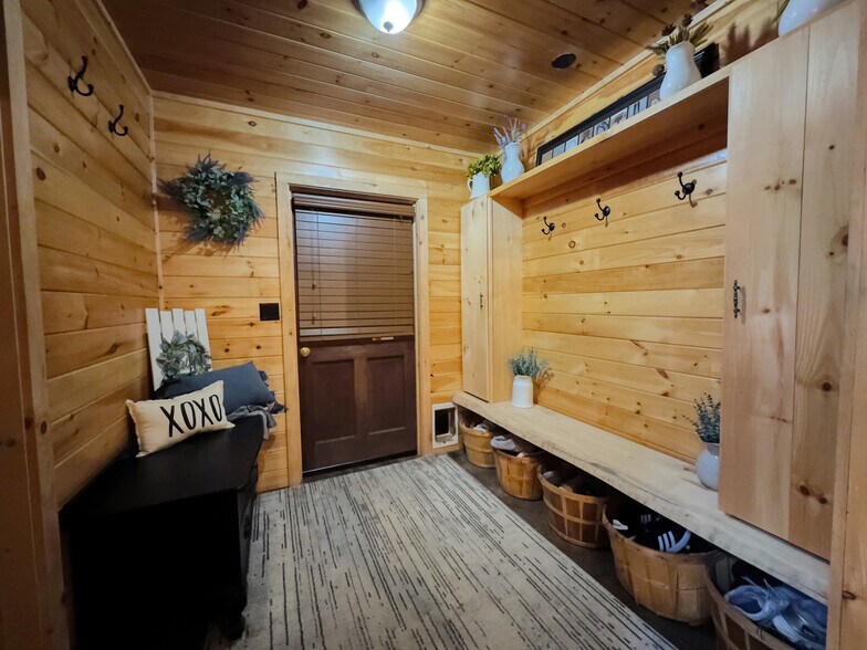 More Photos Of 201 State St, Luther Specialty For Sale