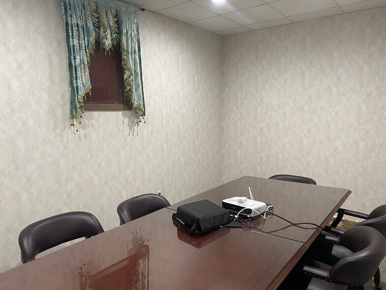 More Photos Of 2949 Elmwood Ave, Buffalo Medical For Lease