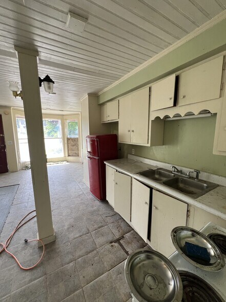 More Photos Of 271 Main St, Union Apartments For Sale