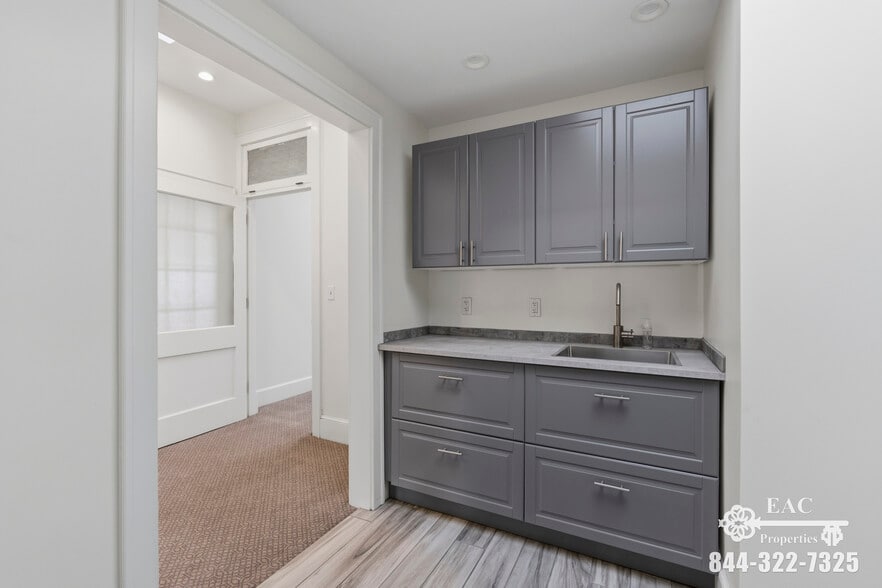 More Photos Of 163-167 Bedford St, Stamford Office Residential For Lease
