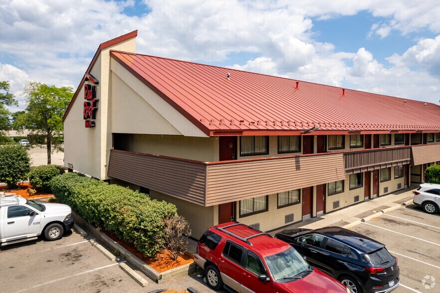 Primary Photo Of 32511 Concord Dr, Madison Heights Hotel For Sale