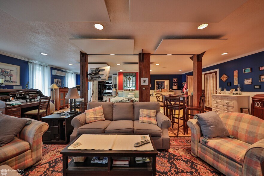 More Photos Of 2468 Route 390, Canadensis Hospitality For Sale