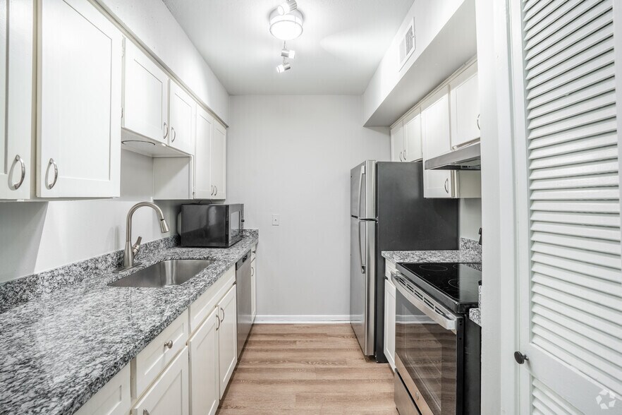 More Photos Of 3802 Nasa Rd, Seabrook Apartments For Sale